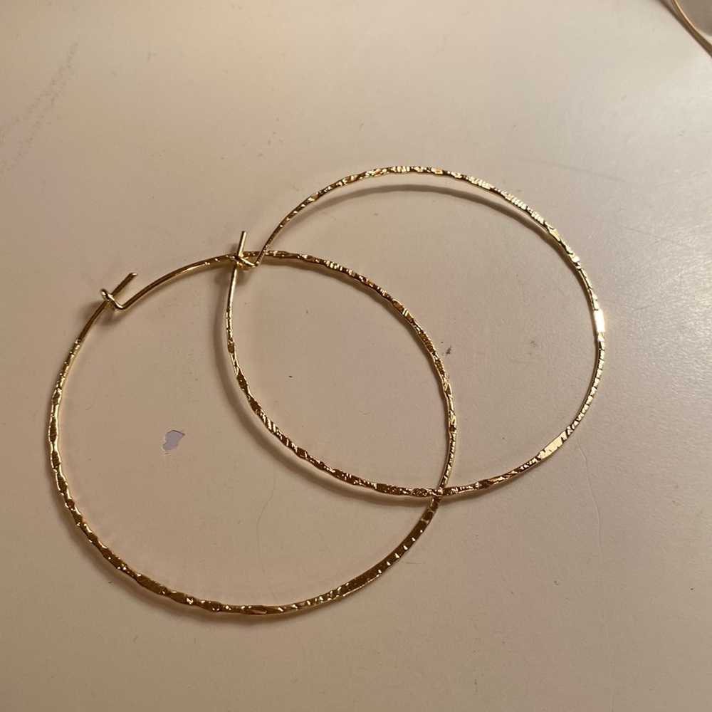 Simple gold hoop earrings